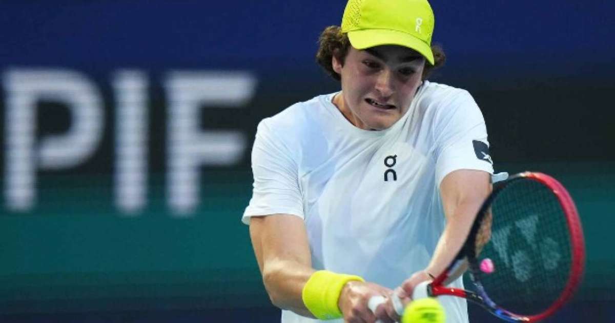 Duelo épico: Fonseca perde em tie-breaks e dá adeus ao Masters de Madri