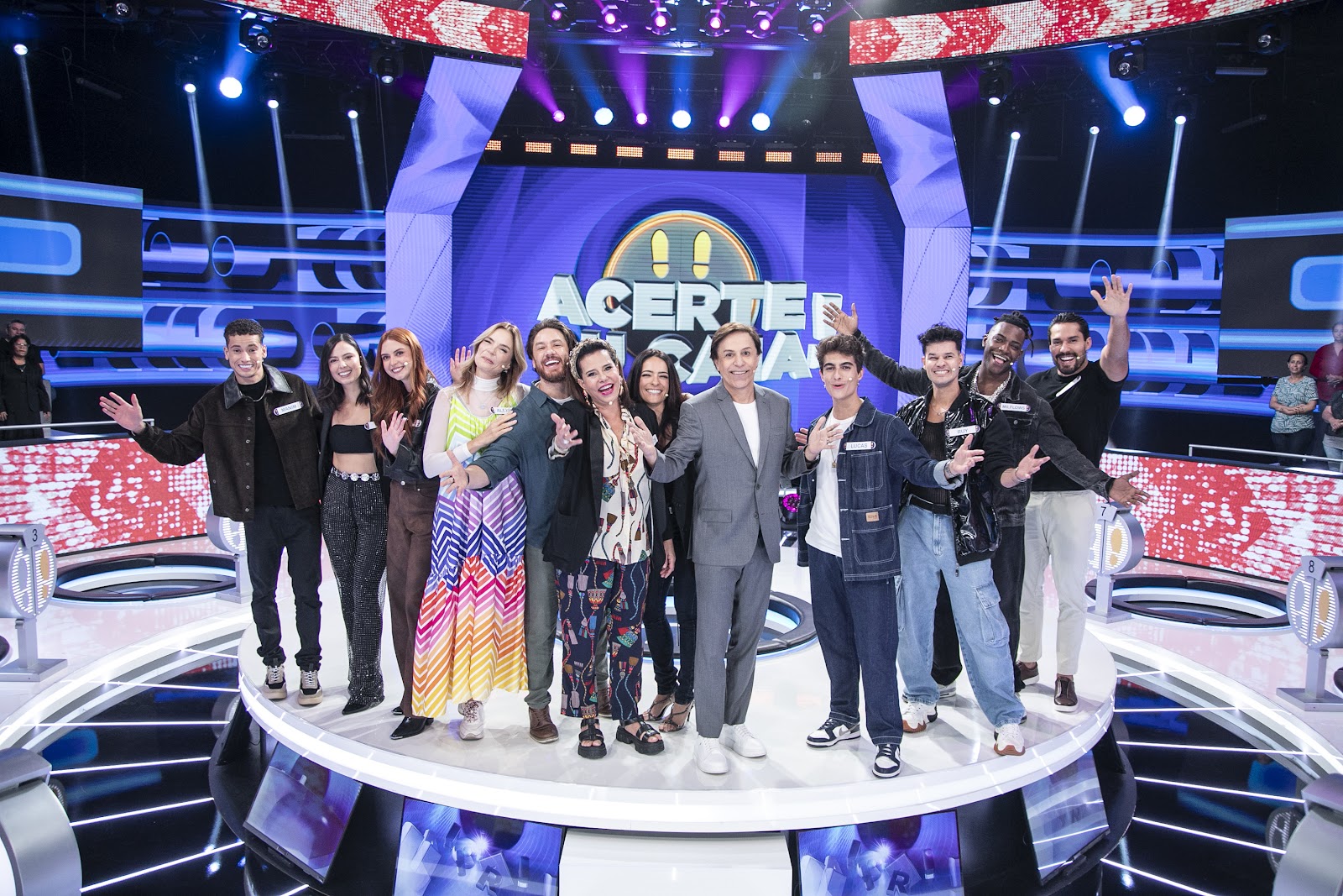 Celebridades enfrentam desafio em Acerte ou Caia! neste domingo