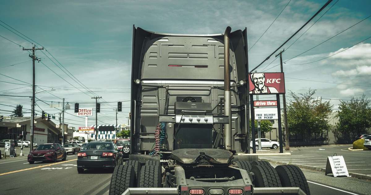 Carga de 2.800 Switches 2, avaliada em R$ 7,6 milhões, roubada durante parada de caminhoneiro