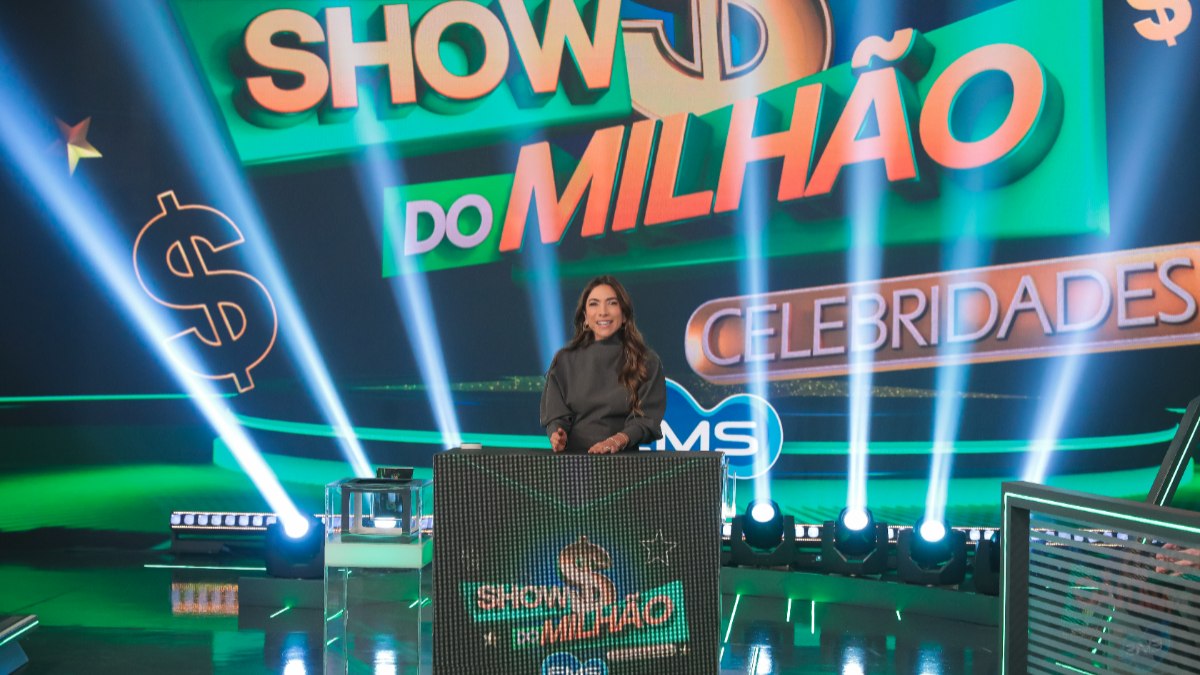 Patricia Abravanel apresenta Show do Milhão com celebridades