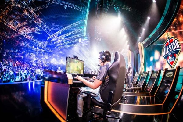 Esports: O Futuro dos Contratos de Imagem para Atletas
