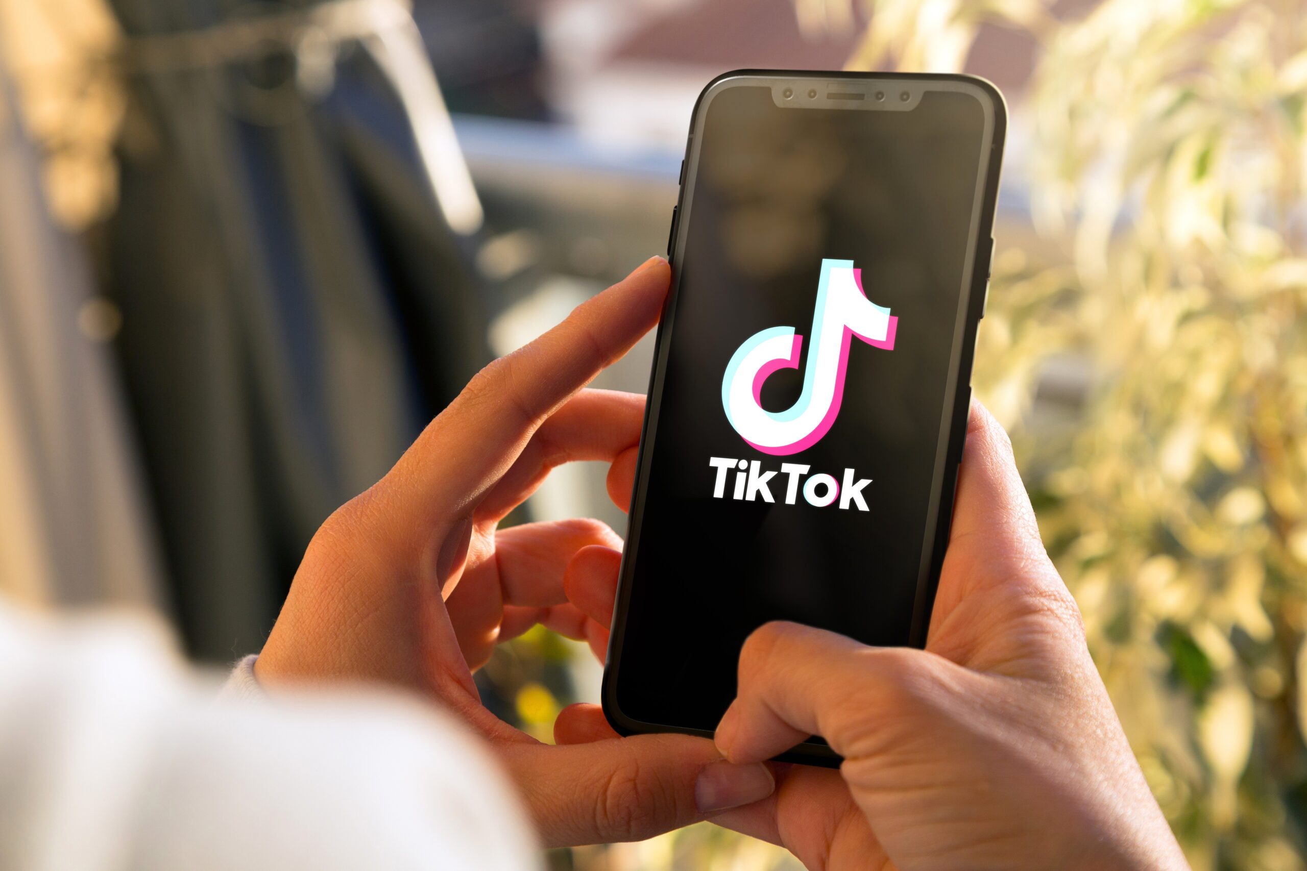 TikTok e saúde mental: como conteúdos da rede promovem desinformação sobre TDAH, TEA e outros transtornos