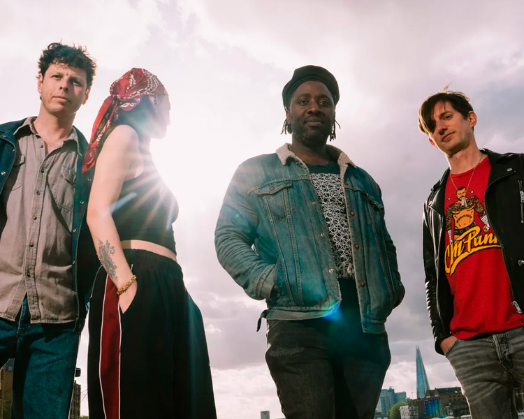 Bloc Party anuncia o álbum “Anatomy Of A Brief Romance” e lança o single “Coming On Strong”