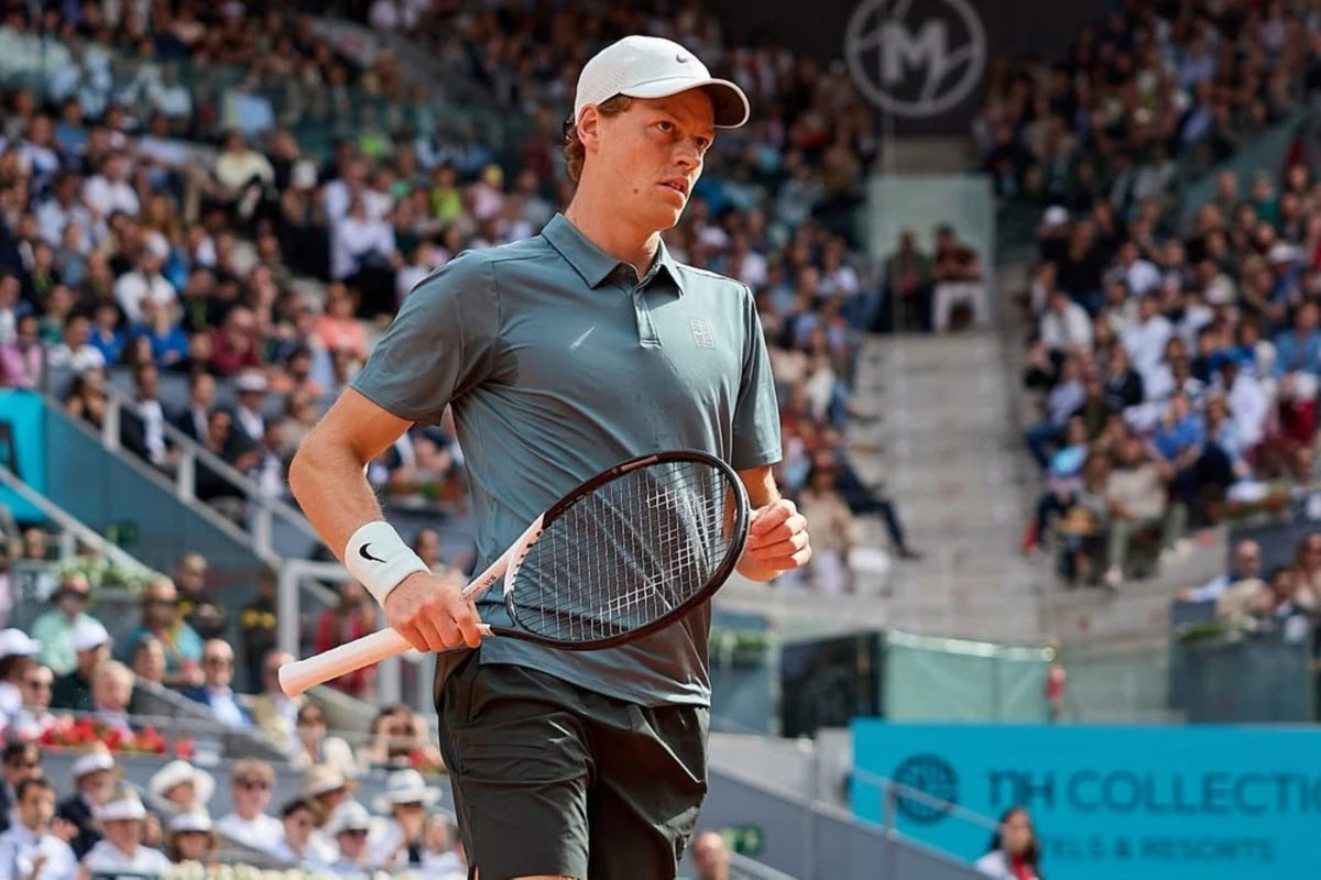 Roland Garros: ex-treinador de Serena Williams previu eliminação de Jannik Sinner em Paris, na França