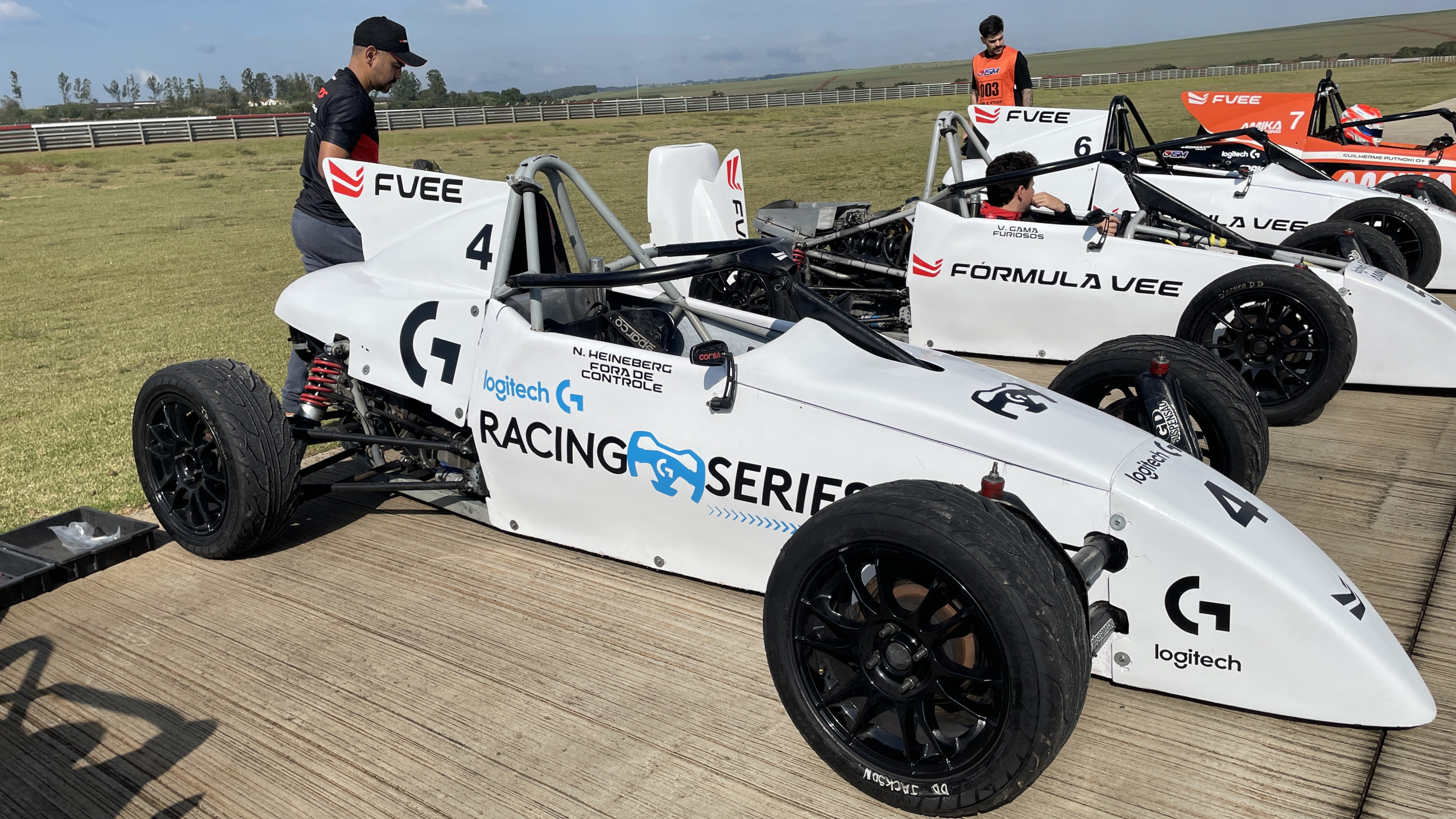 Logitech G Racing Series: a grande final que levou o Sim Racing brasileiro para a pista real