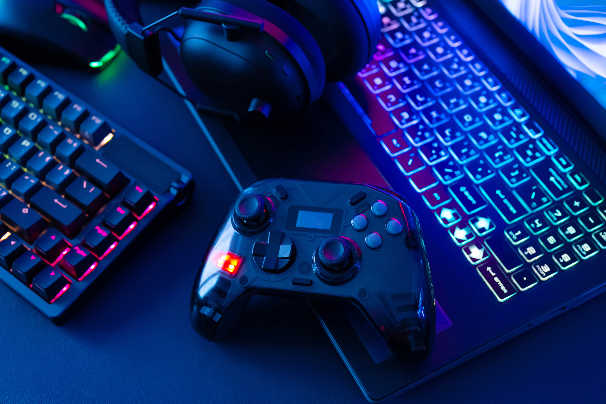 Indústria de games registra grandes fusões e aquisições em 2026, apesar da crise no setor mobile
