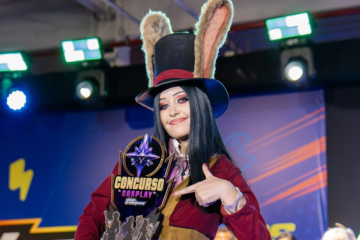 Embaixadora do Metrópoles Games vence concurso de cosplay interpretando Alice