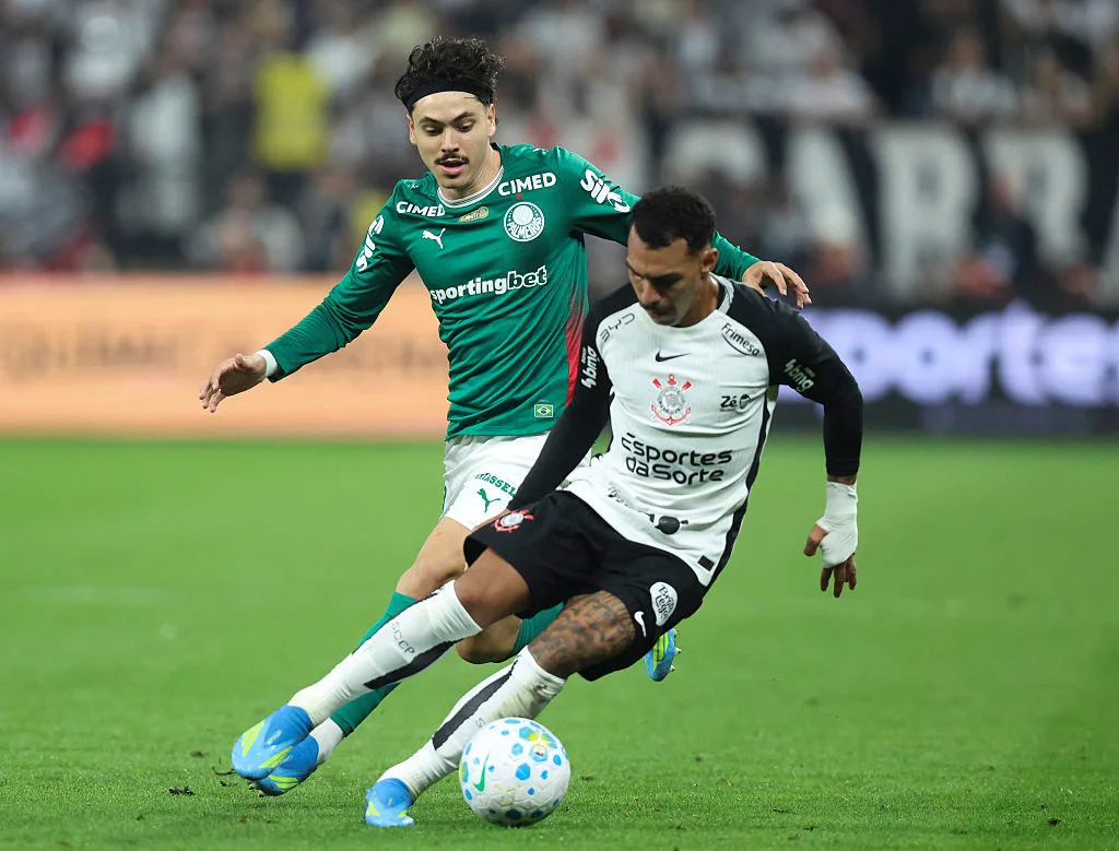 Agenda deste domingo (10): clássicos do Brasileirão e grandes jogos na Europa